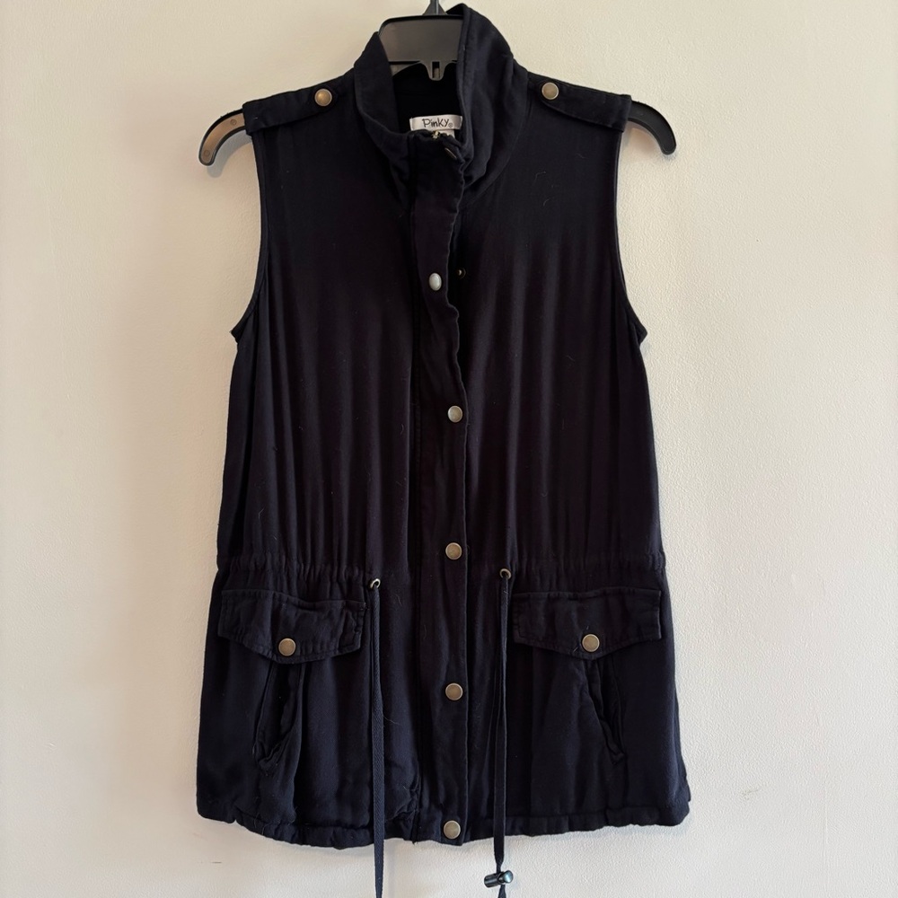 Pinky Black Rayon Top with Front Hardware - Picture 3 of 4